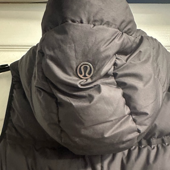 LULULEMON Chilly Chill Puffy Down Vest Black Mojave Beige Gingham Check size 10 - Picture 3 of 9